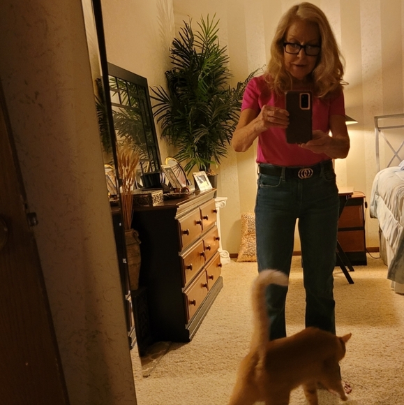 Meet your Posher, Chryssa - Picture 4 of 4